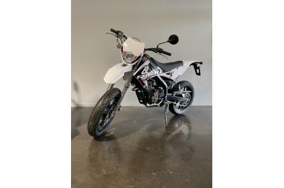 RIEJU MRT 125 SM LC