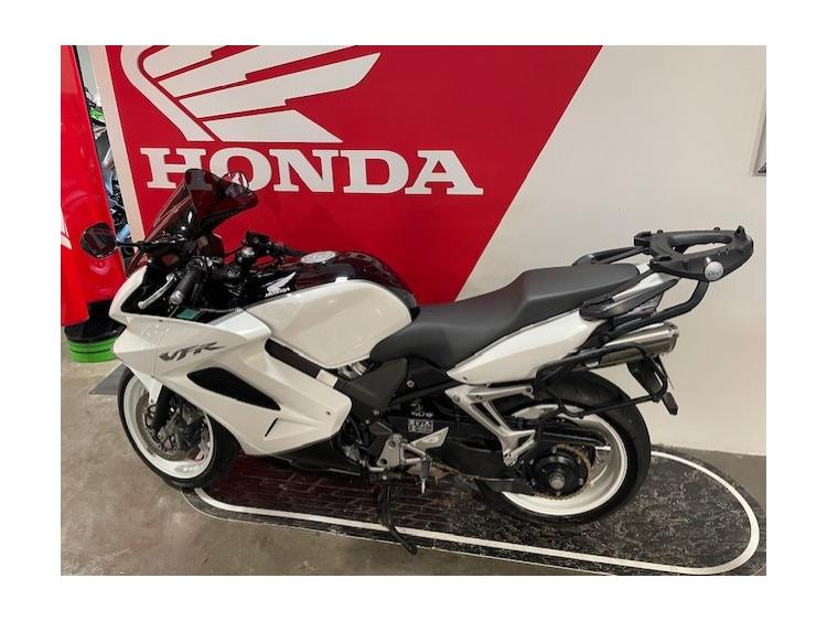 HONDA VFR 800 VTEC