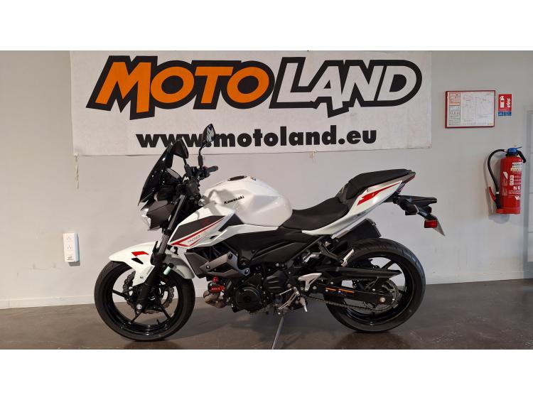 KAWASAKI Z400