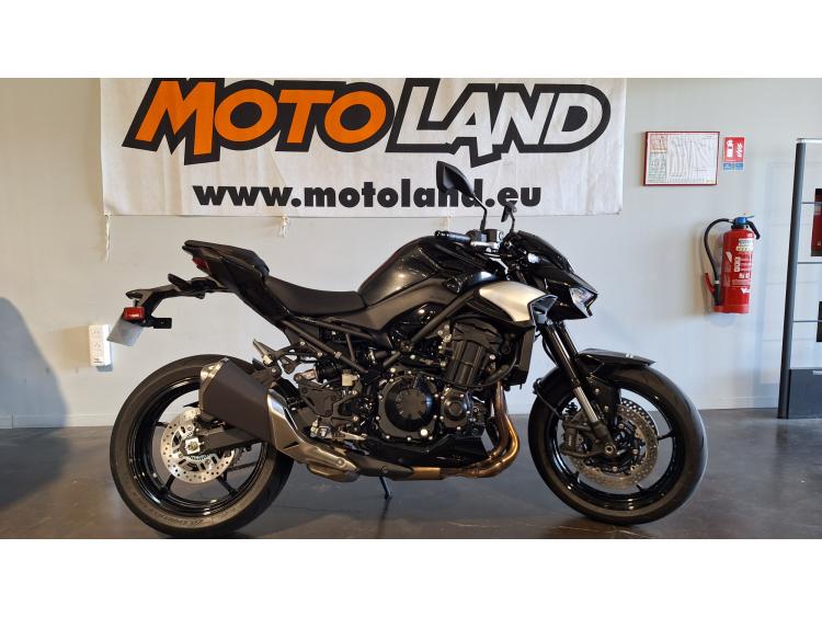 KAWASAKI Z 900