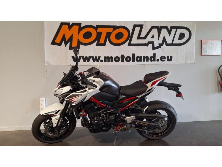 KAWASAKI Z 900