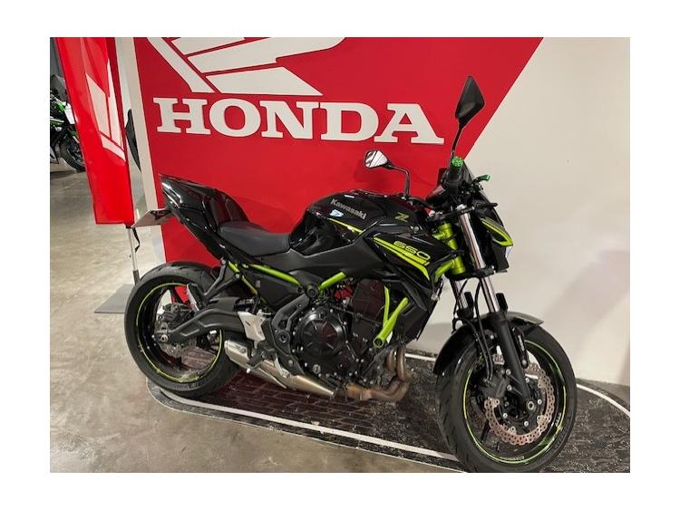 KAWASAKI Z 650 (47.5CV)