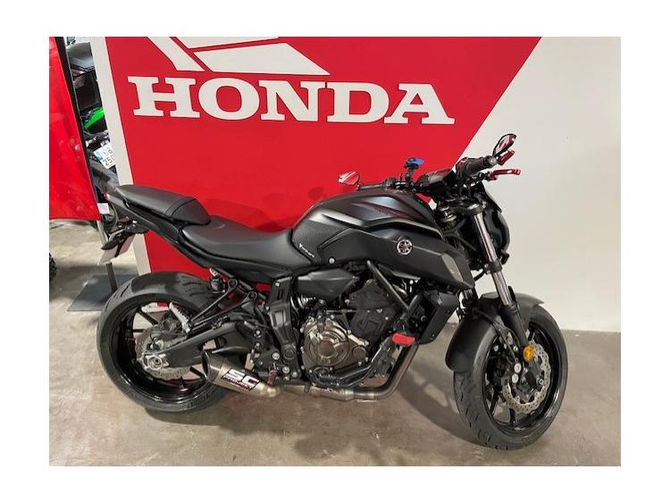 YAMAHA MT-07 (47.5CV)